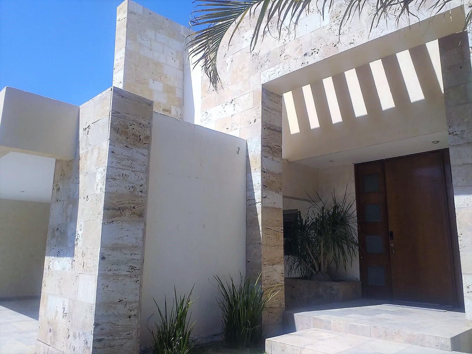 CASA RESIDENCIAL EN VENTA LAS VILLAS,TORREÓN,COAH.