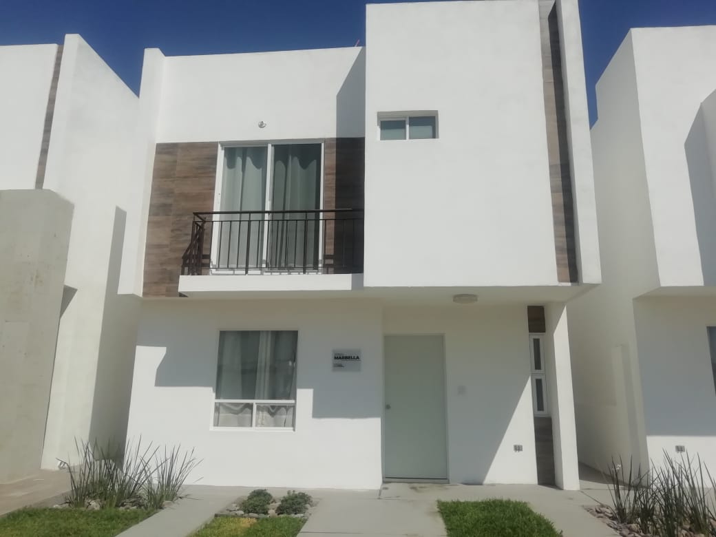 CASA EN VENTA EN FRACCIONAMIENTO AREZZO TORREON PropiedadesMexico